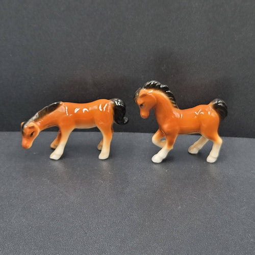 2 Vintage Miniature Ceramic Horses Made in China 2.25"