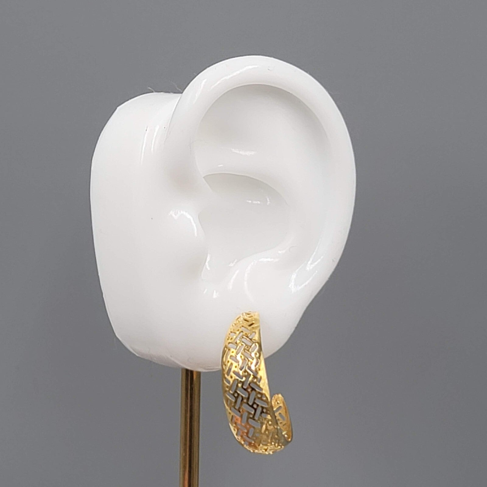 Filigree Hoops Pierced Earrings Gold Plated 1" Lightweight