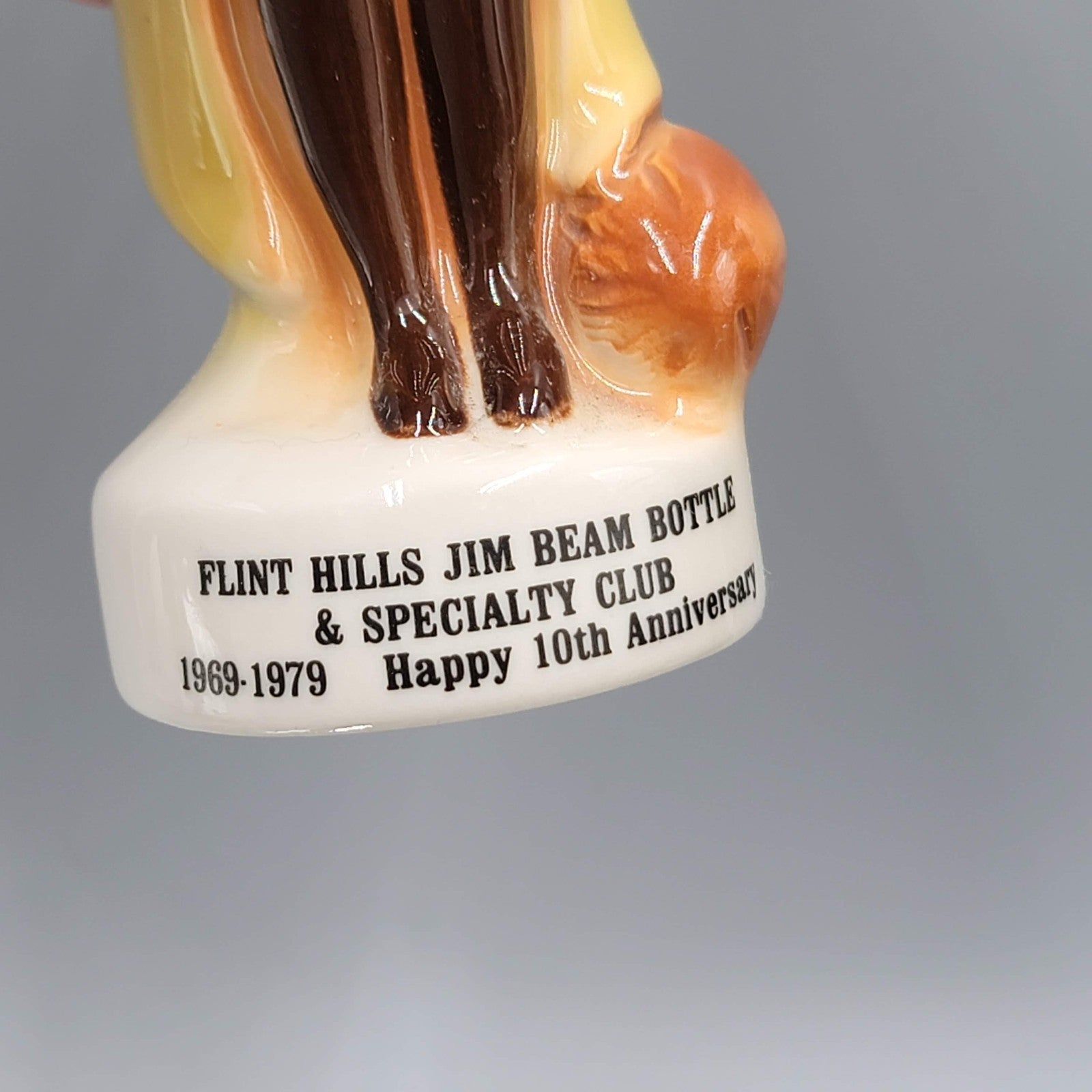 VTG Flint Hills KS Jim Beam Specialty Club Fox Lady Female Paperweight Figure