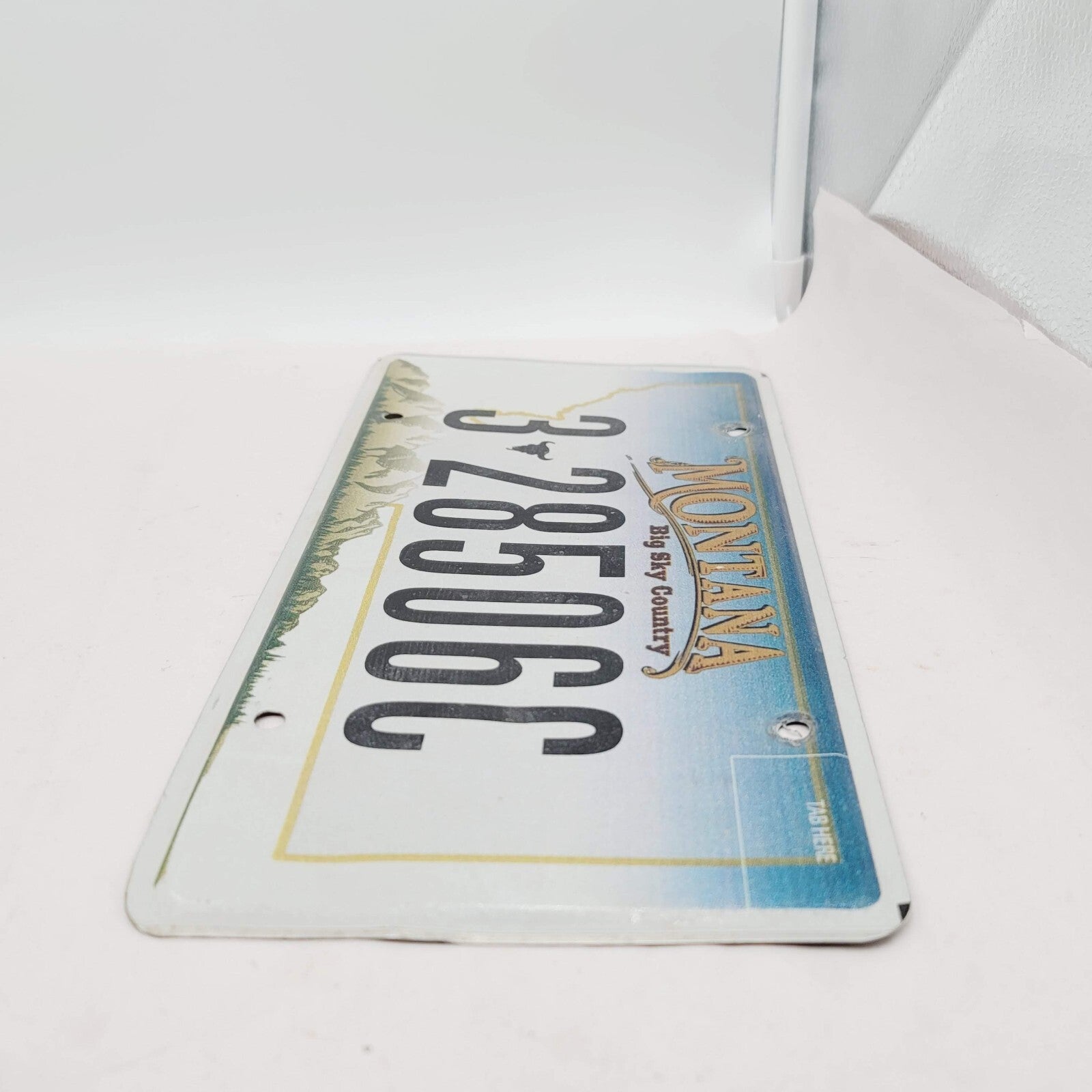 License Plate Vintage MONTANA 3 28506C 12" x 6"