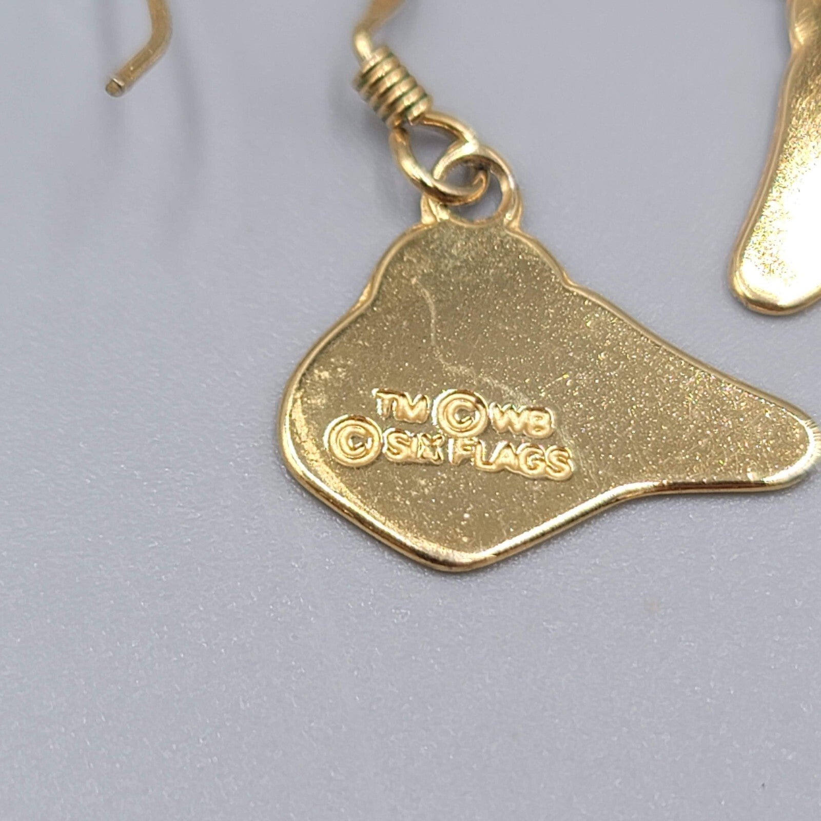 Vintage Tasmanian Devil Pierced Earrings Gold tone Dangle Six Flags Souvenir .5"