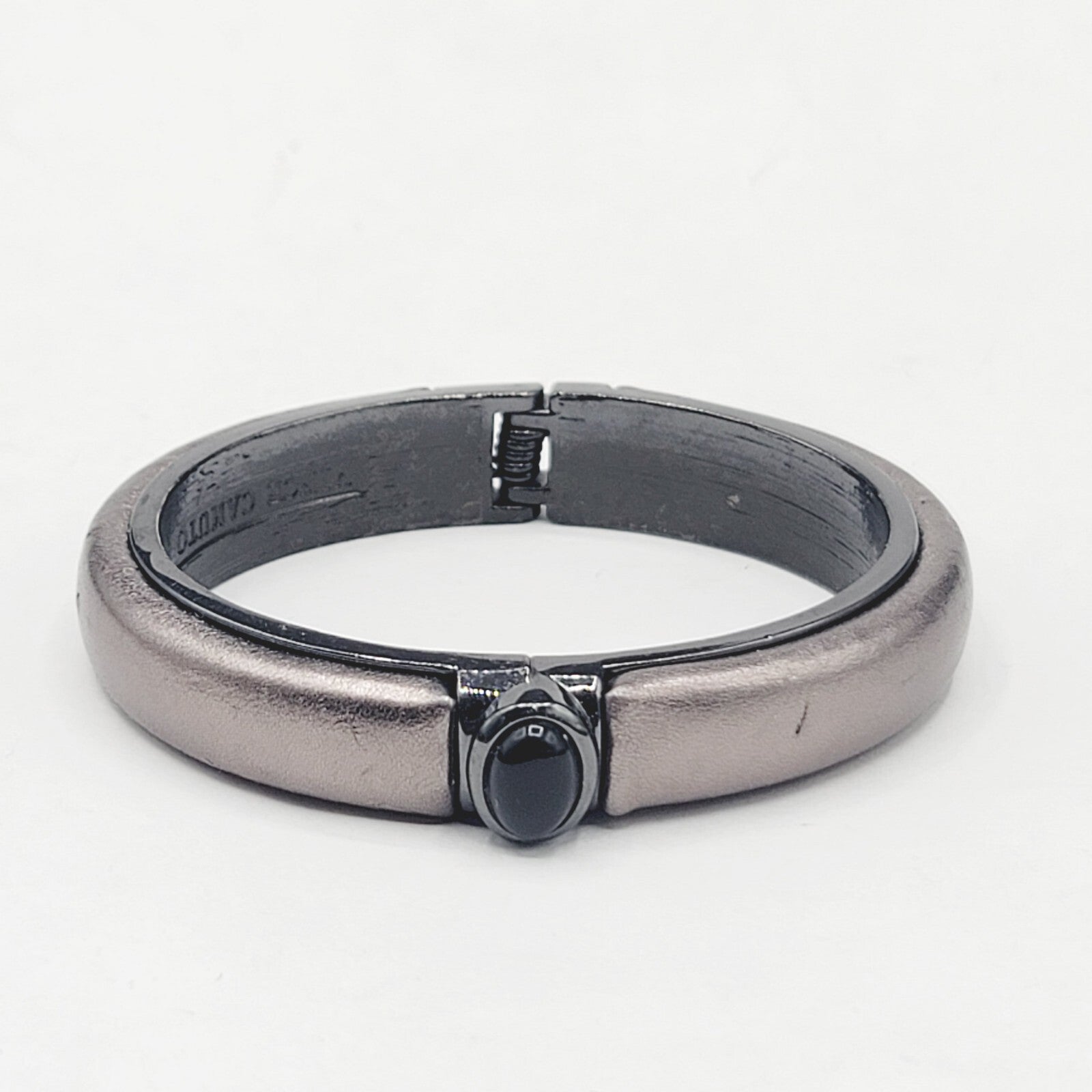 VINCE CAMUTO Hinged Bracelet Black Cabochon Leather 6.5"