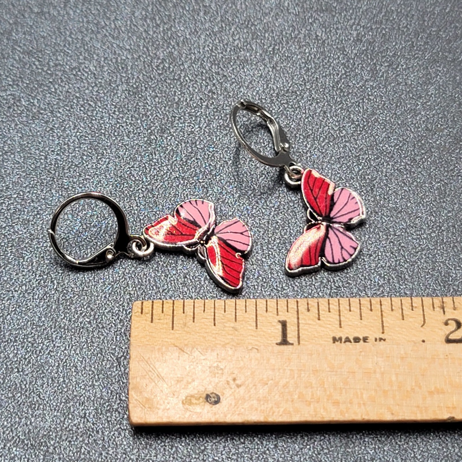 Pierced Earrings Silver tone Pink Butterfly Dangle 3/4"