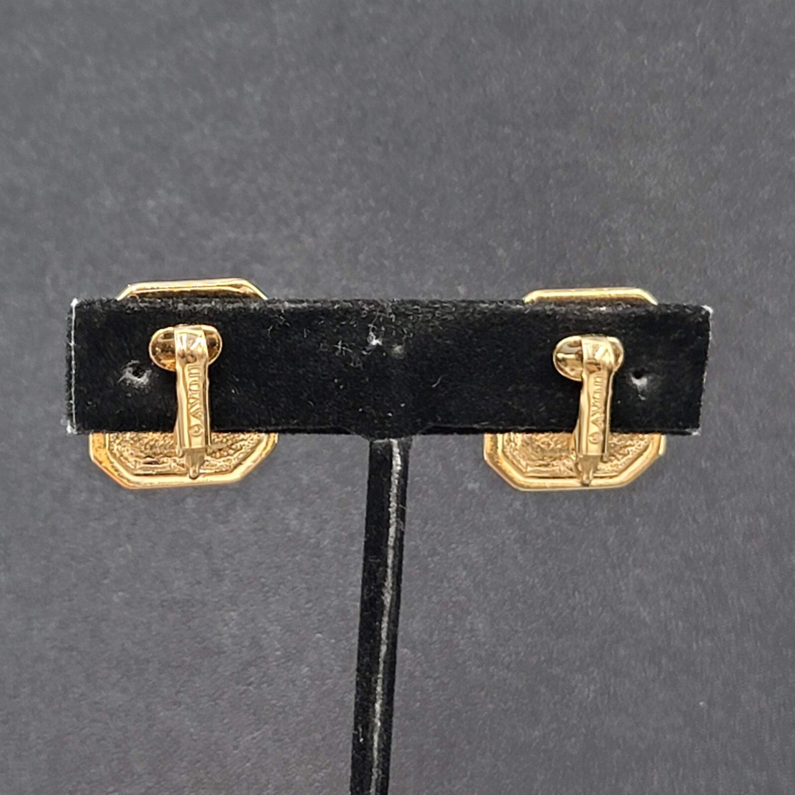 Vintage Avon Clip on Earrings Gold tone Green Marble Design Rectangle 7/8"
