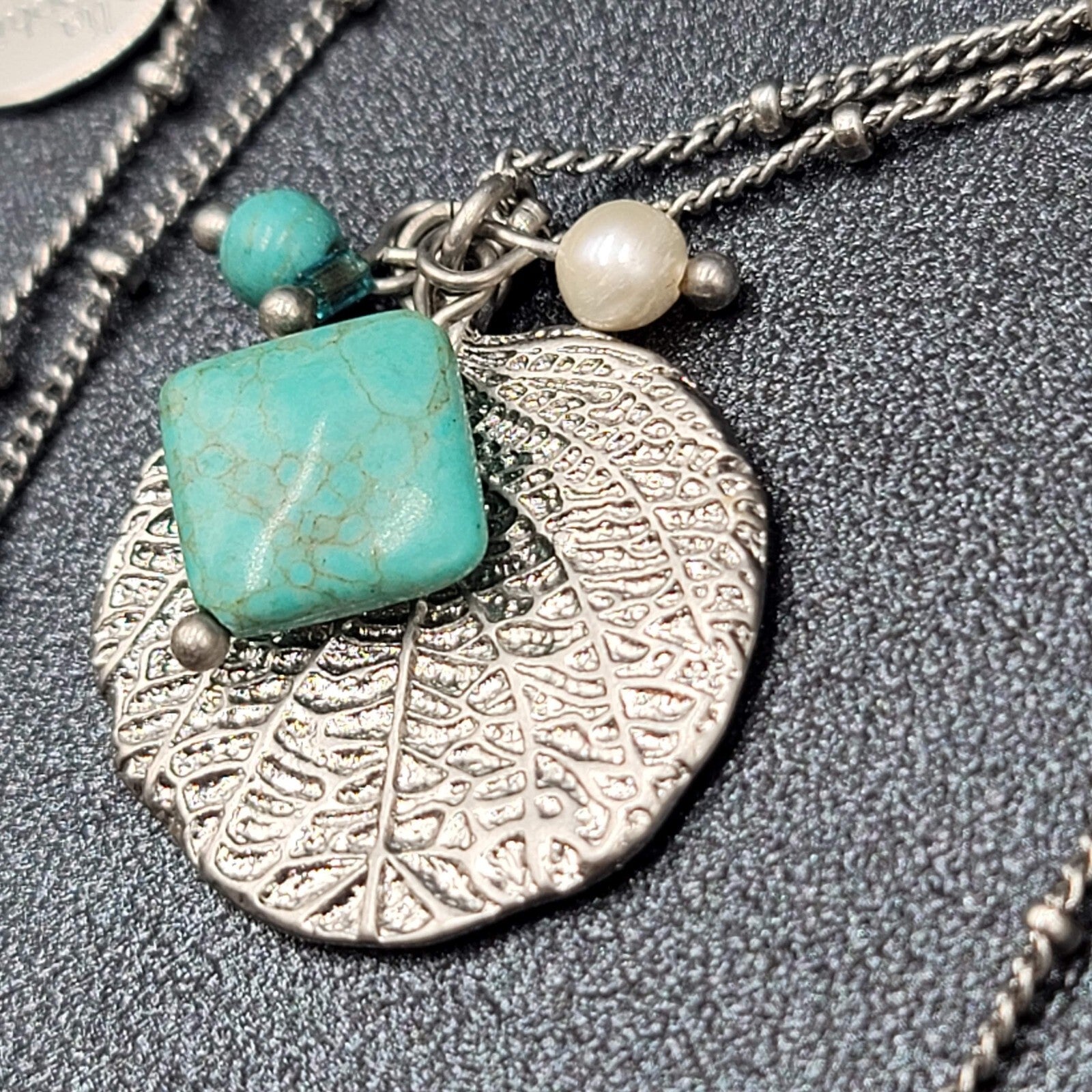 Lia Sophia Necklace Silver tone Leaf Pendant Dyed Blue Howlite Stone 16"-18"