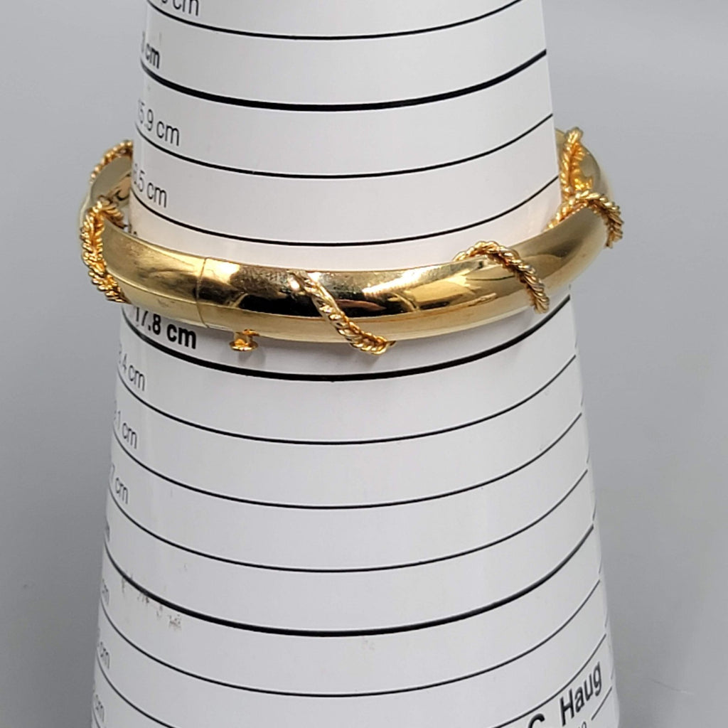 Vintage Hinged Oval Bracelet Gold tone Twist Accent Design 6.75 in