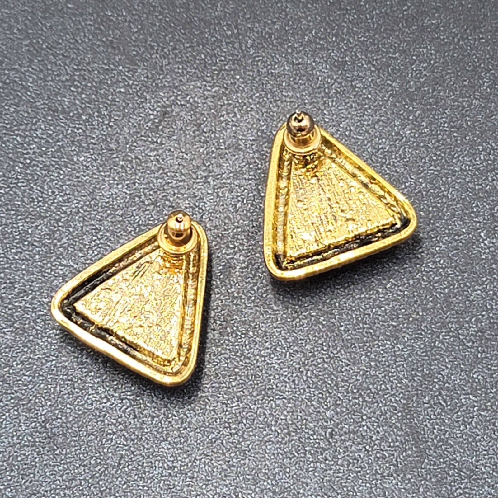 Pierced Earrings Gold tone Faceted Crystal Triangle Drop 1" SO Sparkly!!