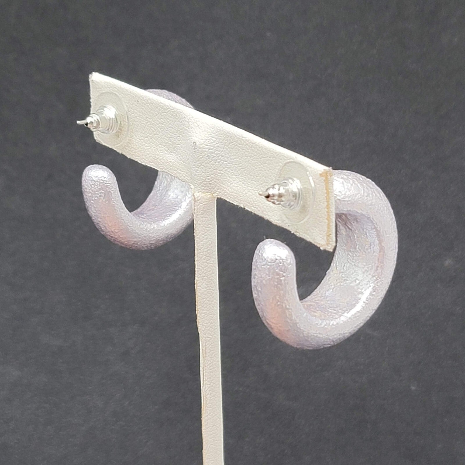 Pierced Earrings Textured Silver Lavender Wide Thick Hoops Dangle 1 1/8"