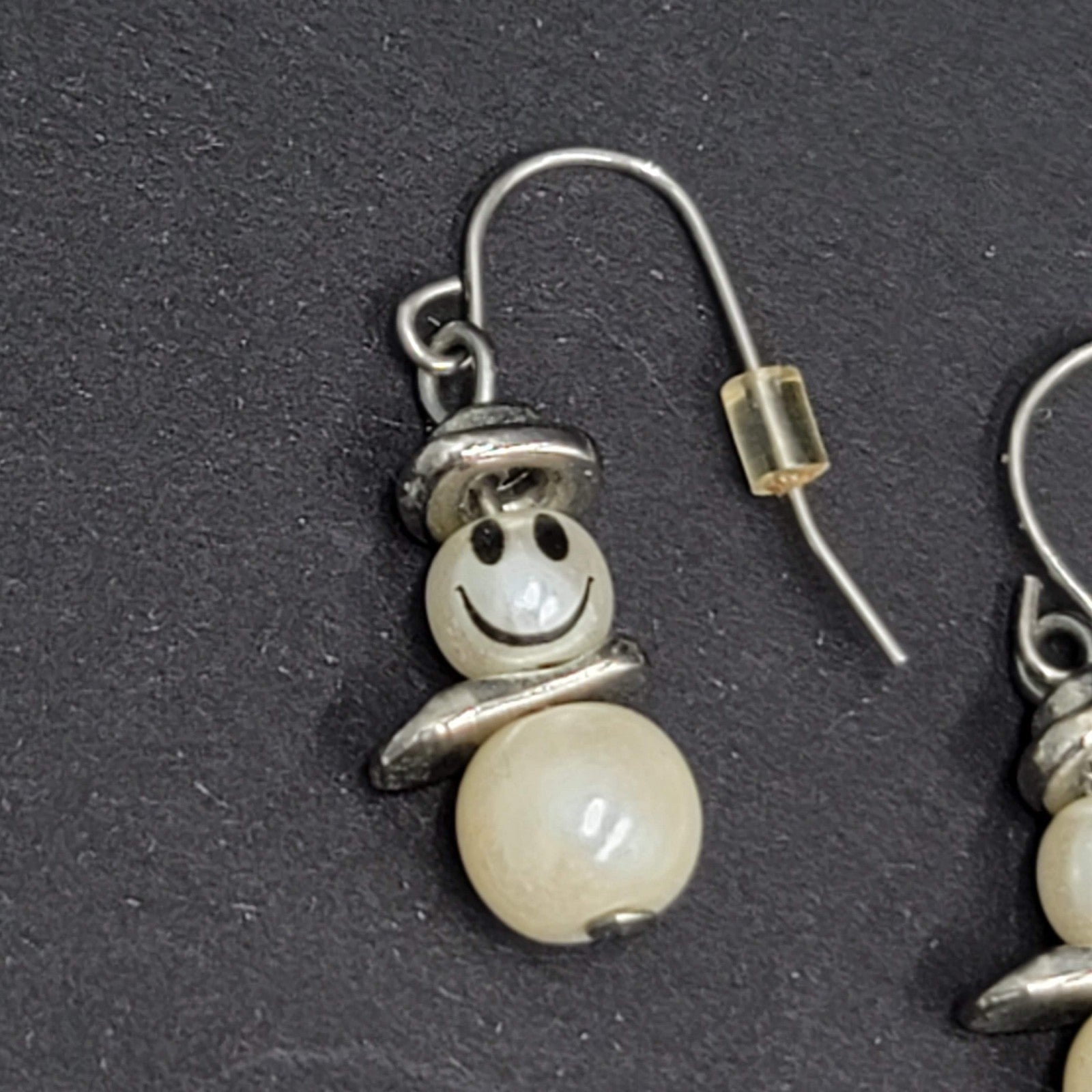Snowman Bead Pierced Earrings Silver tone Dangle 3/4"