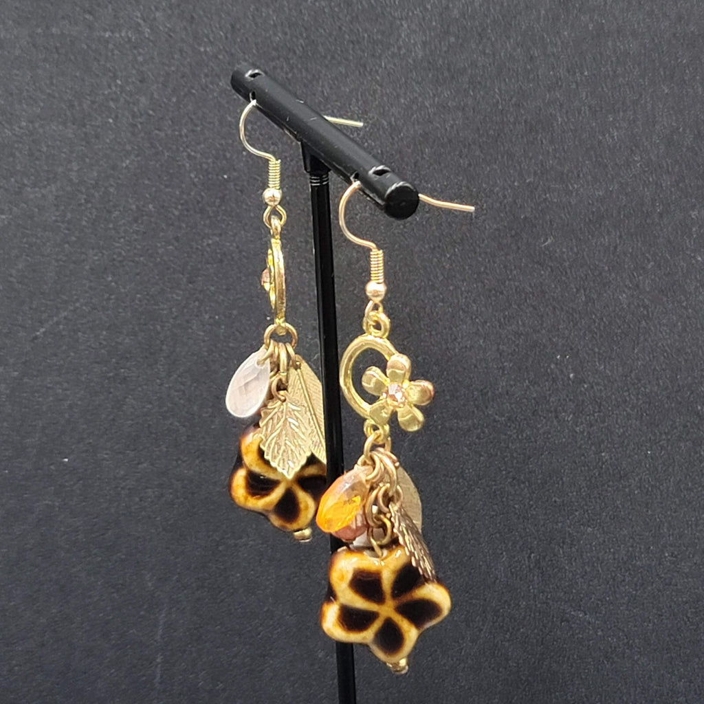 Pierced Earrings Gold tone Pottery Flower Bead Dangle Leaves 2"