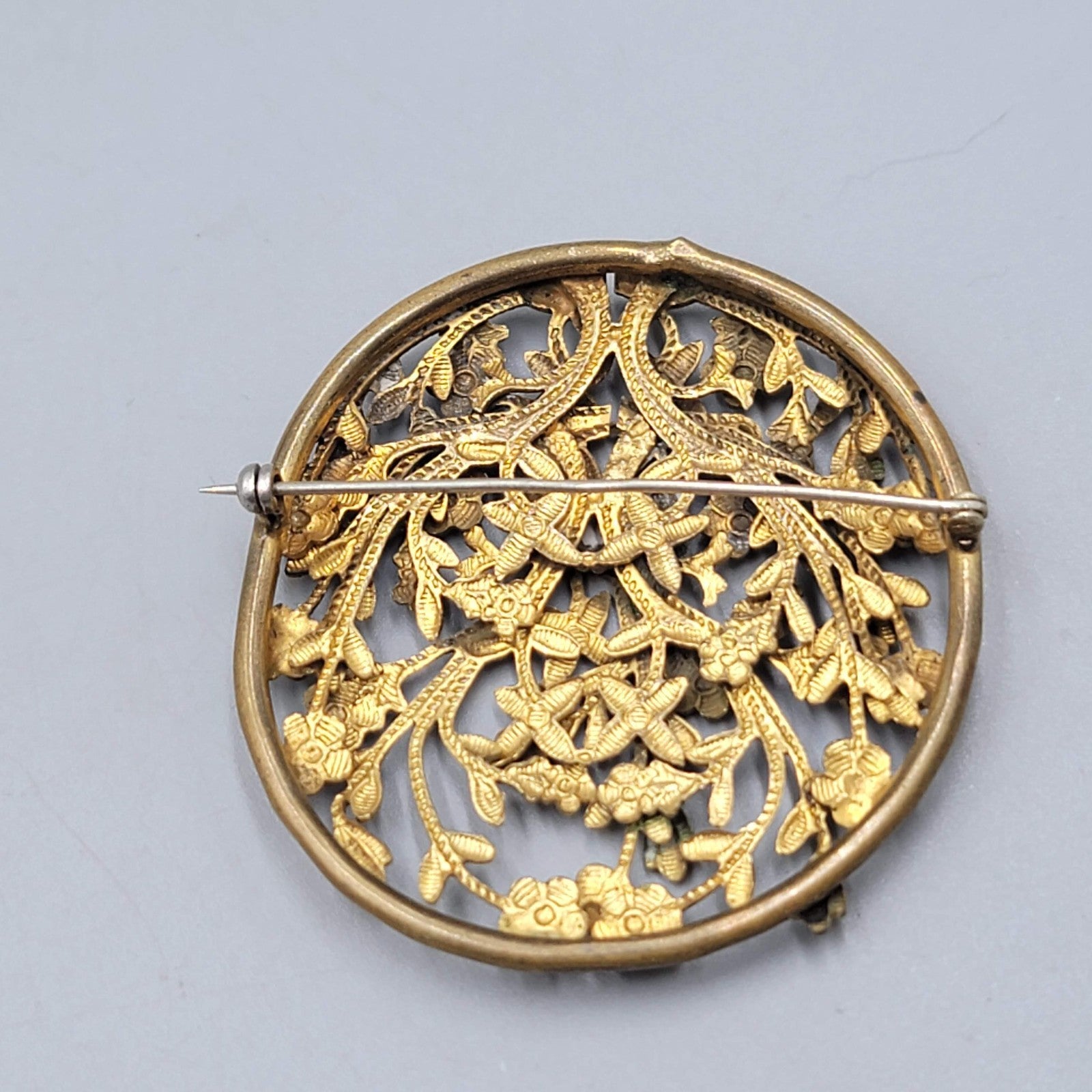 Vintage Antique Filigree Flower Brooch Gold tone 2.25 in