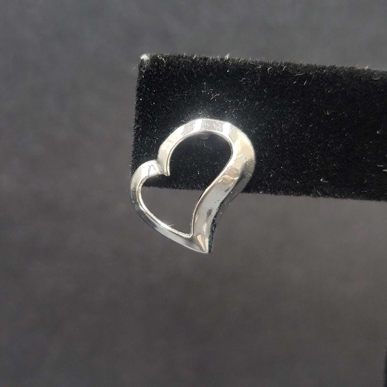 Vintage Pierced Earrings Silver tone Open Heart Studs 1/2"