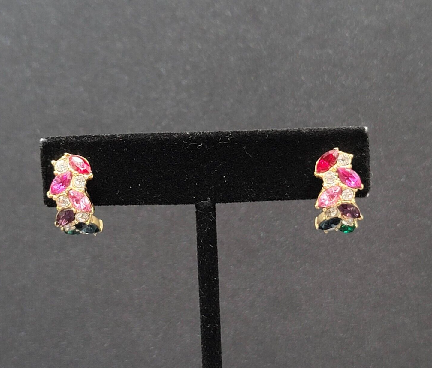 Pierced Earrings Gold tone Multicolor Half Hoops 3/4"