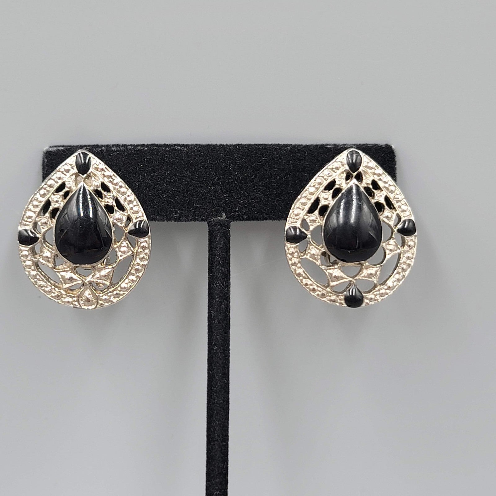 Vintage Teardrop Clip on Earrings Black Enamel Silver tone Drop 1 1/8"
