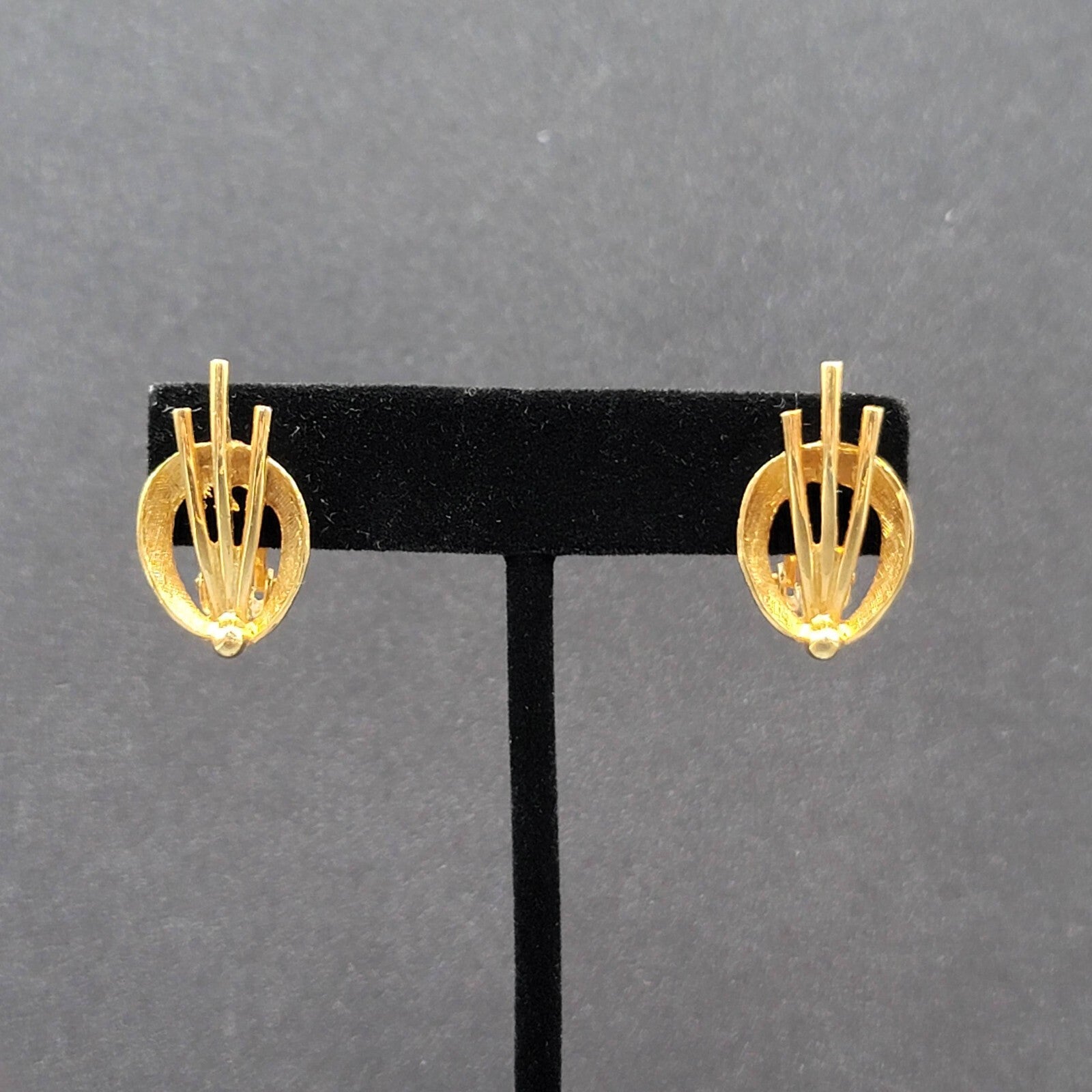 Vintage Clip on Earrings Gold Plated Open Oval Drop Estate Jewelry 1"
