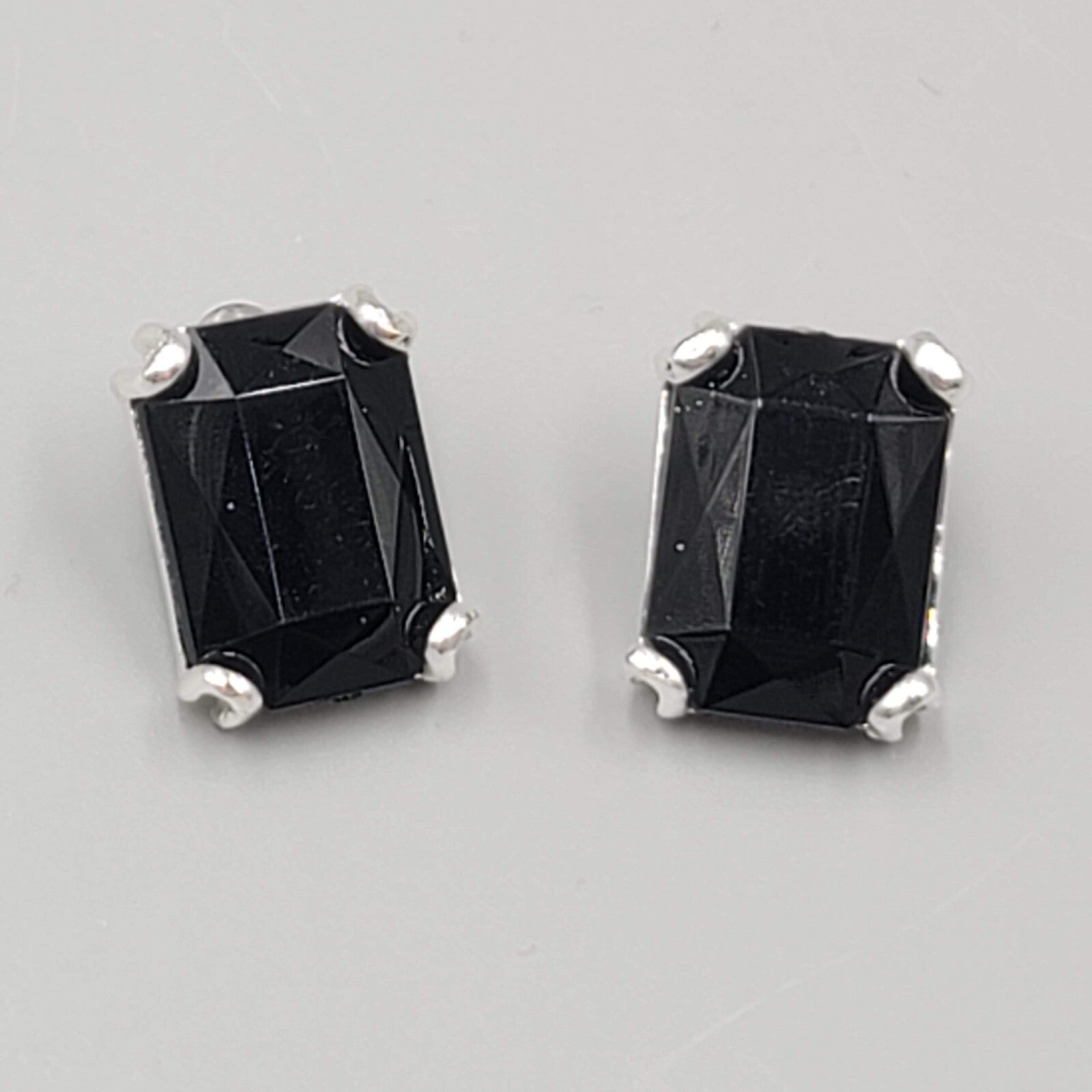 Black Faceted Pierced Earrings Silver tone Rectangle Drop 3/4"