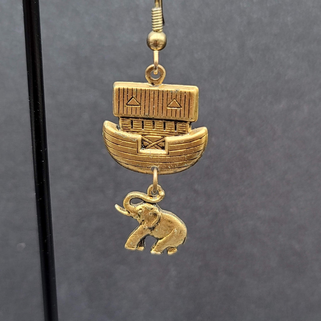 Vintage Noahs Ark Pierced Earrings Gold tone Elephant Dangle 1.25"