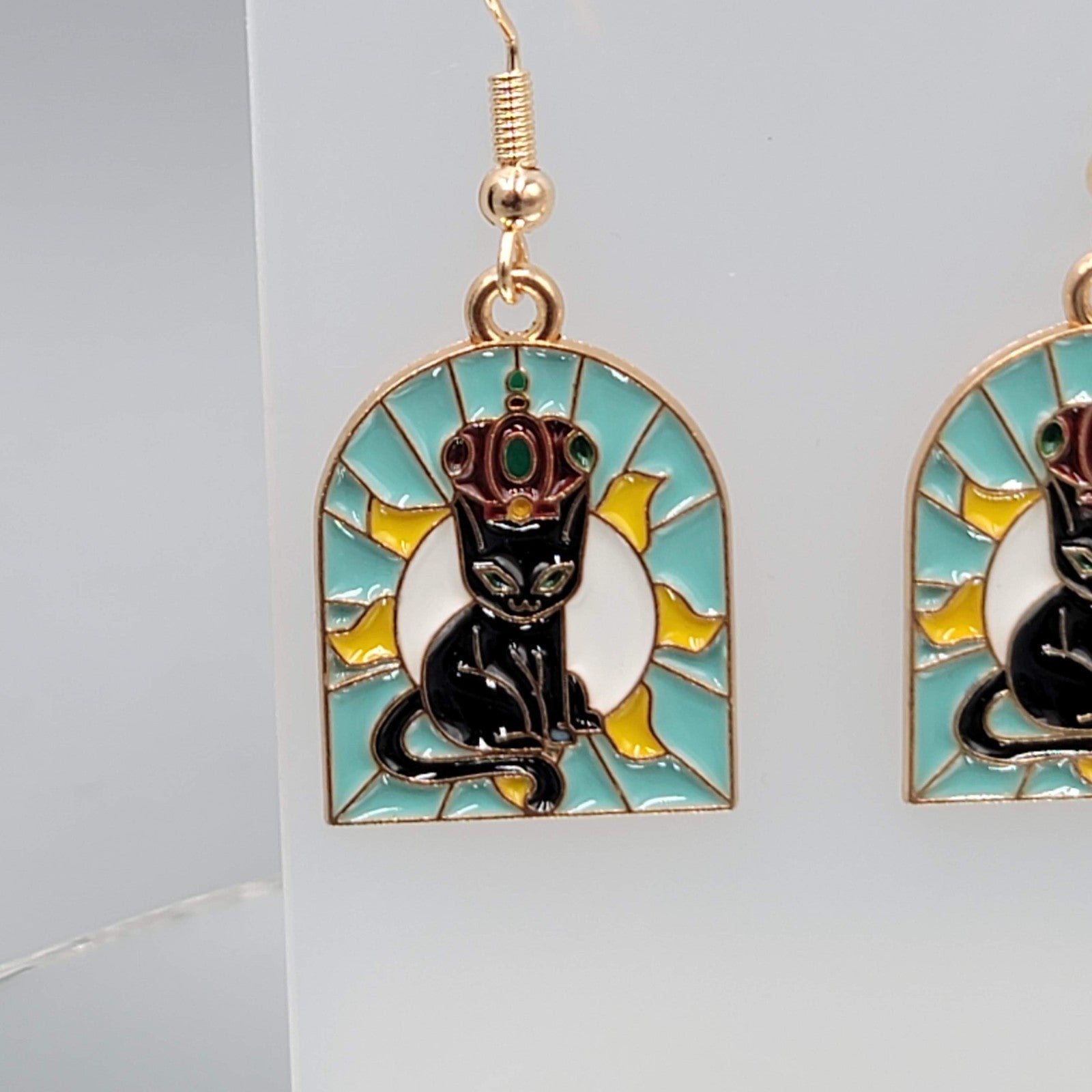 Kitty Cat in the Sun Enamel Pierced Earrings Gold tone Dangle 1 1/8"