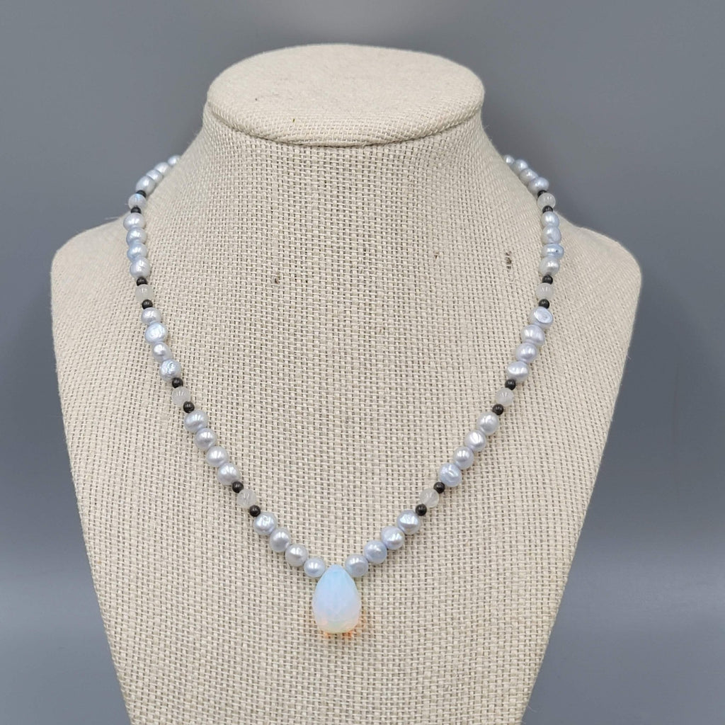 Pearl Bead Necklace Faceted Opalite Pendant Toggle Clasp 16"