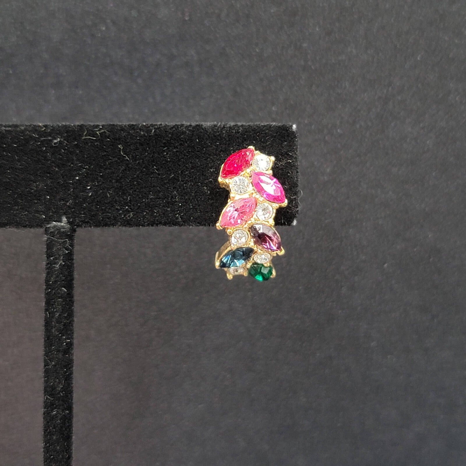 Pierced Earrings Gold tone Multicolor Half Hoops 3/4"