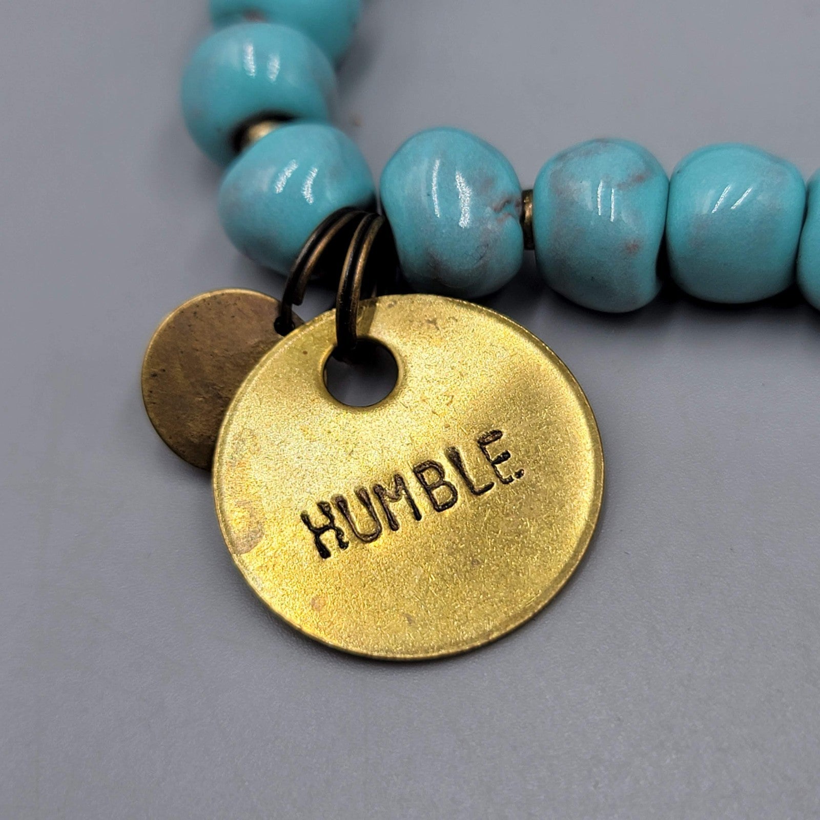 Signed Blue Pottery Blue Bracelet Brass HUMBLE Charm 6.5" Elastic Stretch