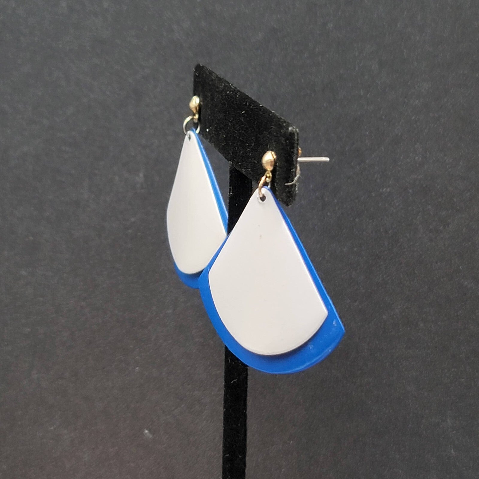 Vintage Pierced Earrings Blue White Enamel Triangle Dangle 1.5"