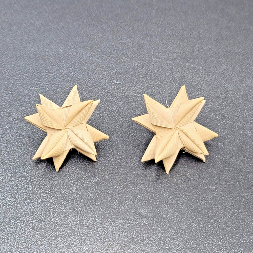 Pierced Earrings Origami Reed Flower Star 3D Drop Studs 1.25"