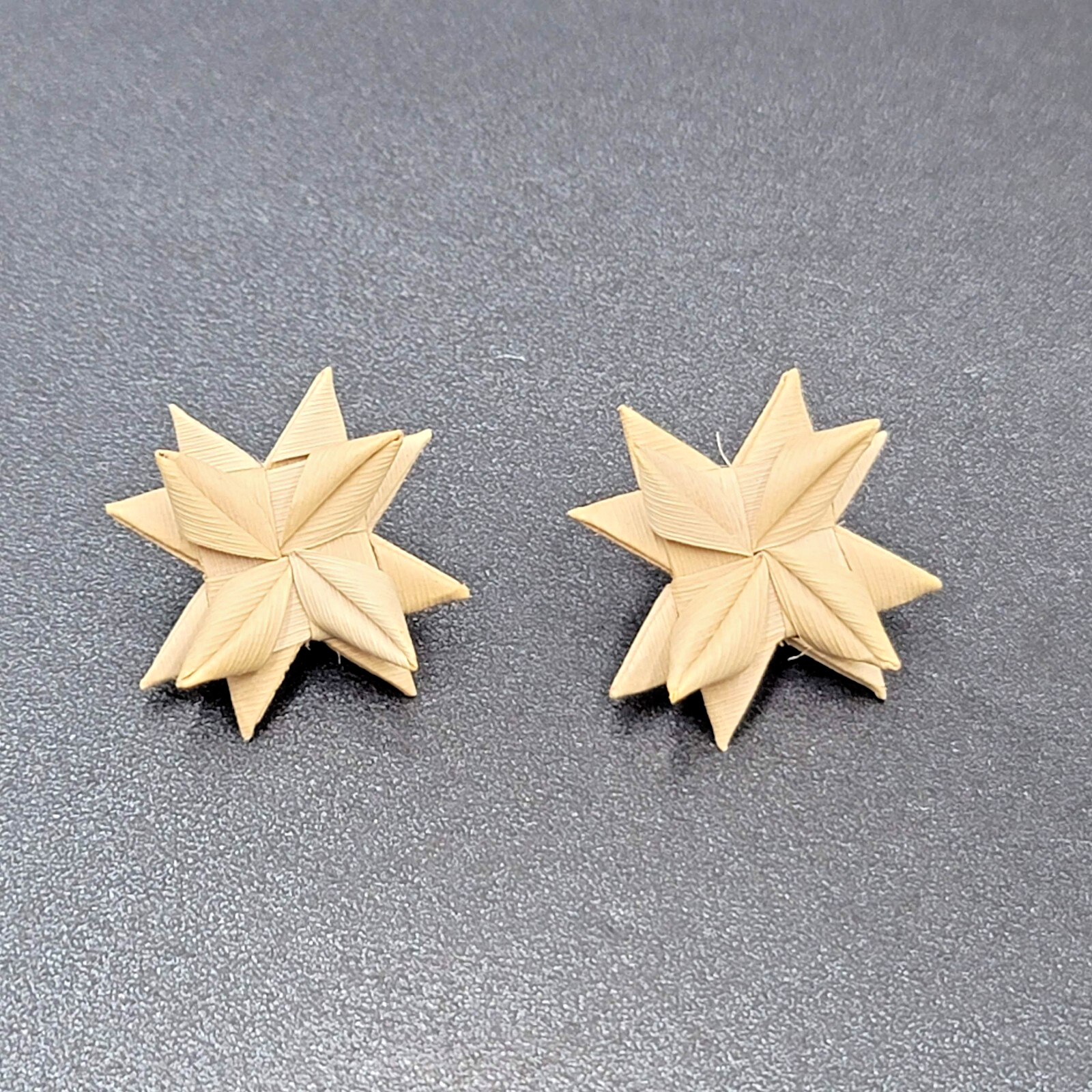 Pierced Earrings Origami Reed Flower Star 3D Drop Studs 1.25"