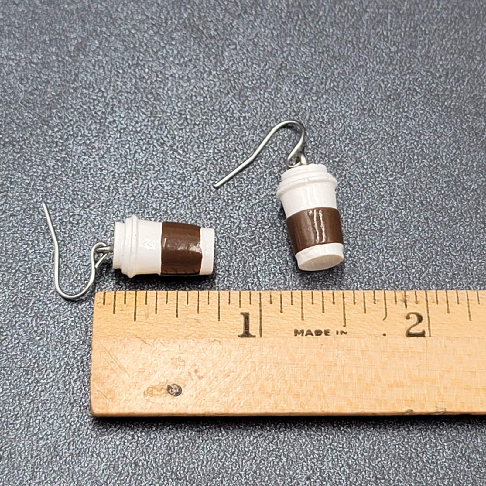 Pierced Earrings White Brown Coffe on the Go Dangle 3/4"