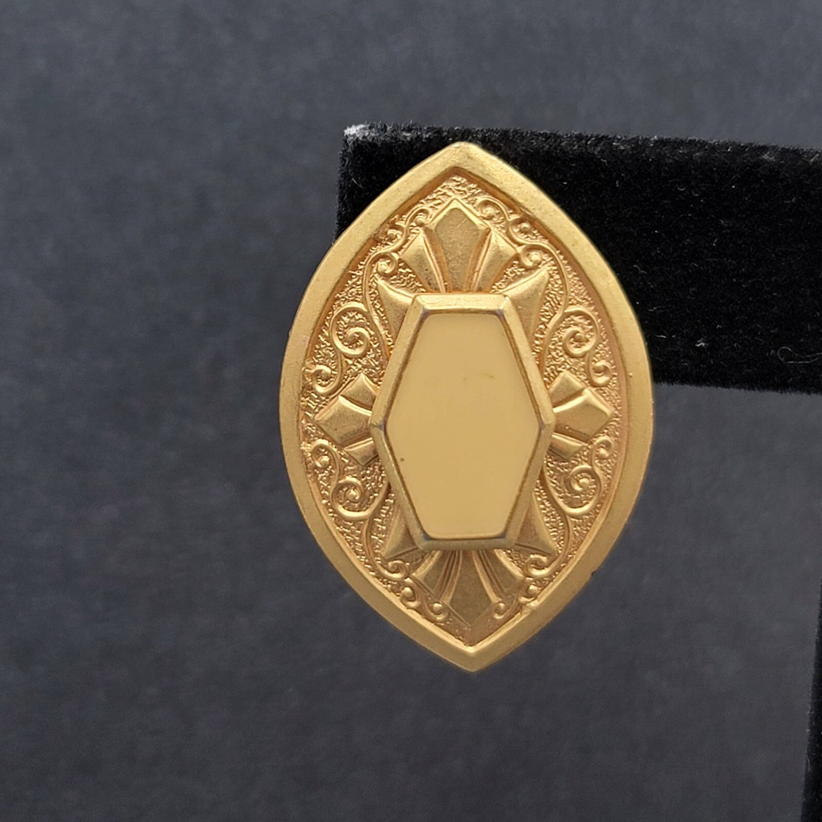 Pierced Earrings Gold tone Ivory Enamel Textured Drop 1.25"