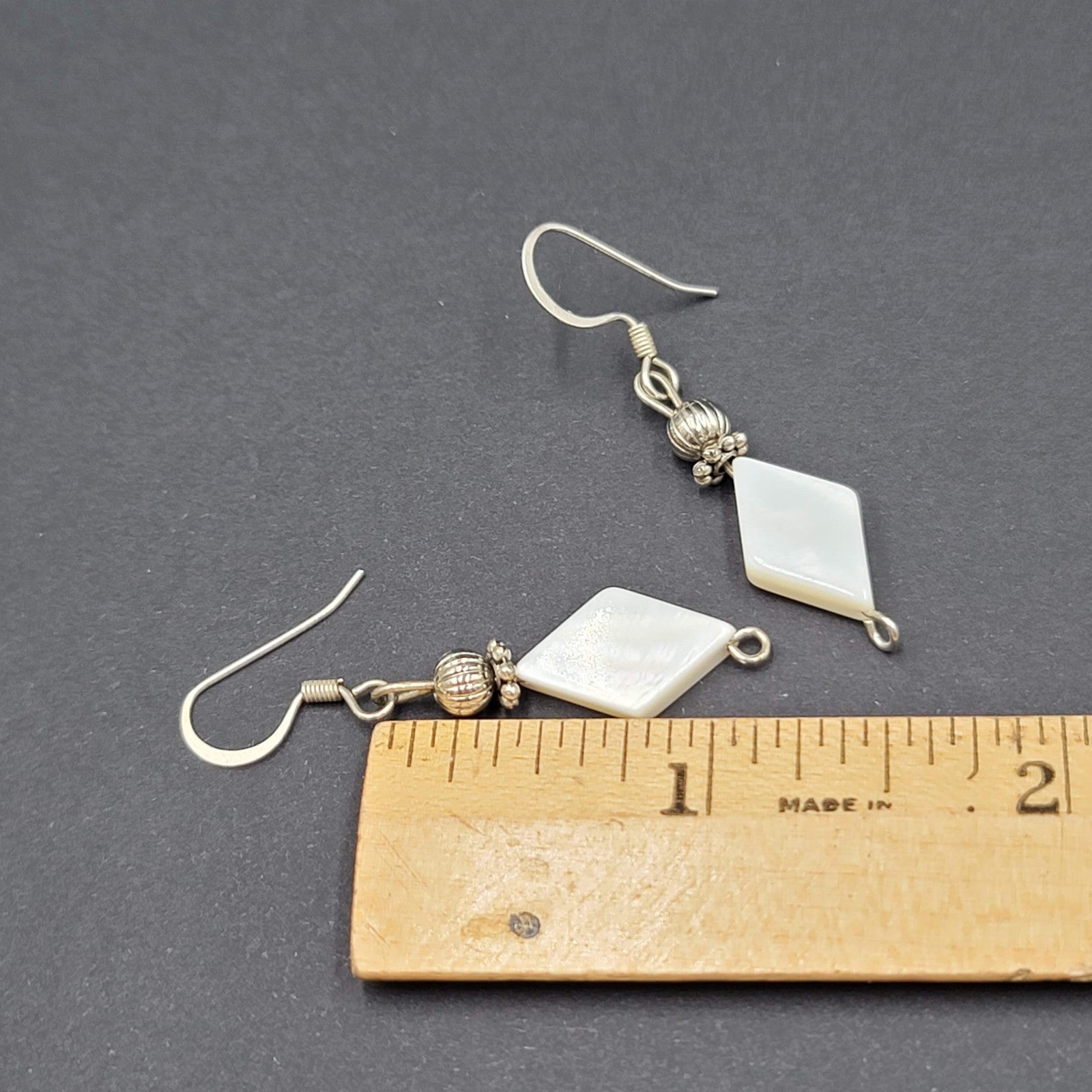 Mother of Pearl Pierced Earrings Diamond Shape Bead Silver tone Dangle  1 1/8"