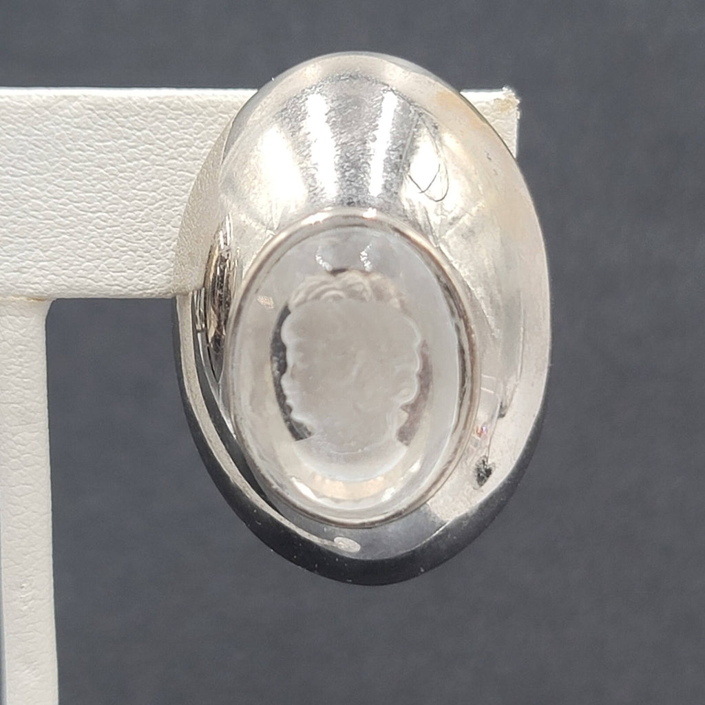 Vintage ELLEN DESIGNS Clip on Earrings Silver tone Glass Intaglio Cameo 1 3/8"