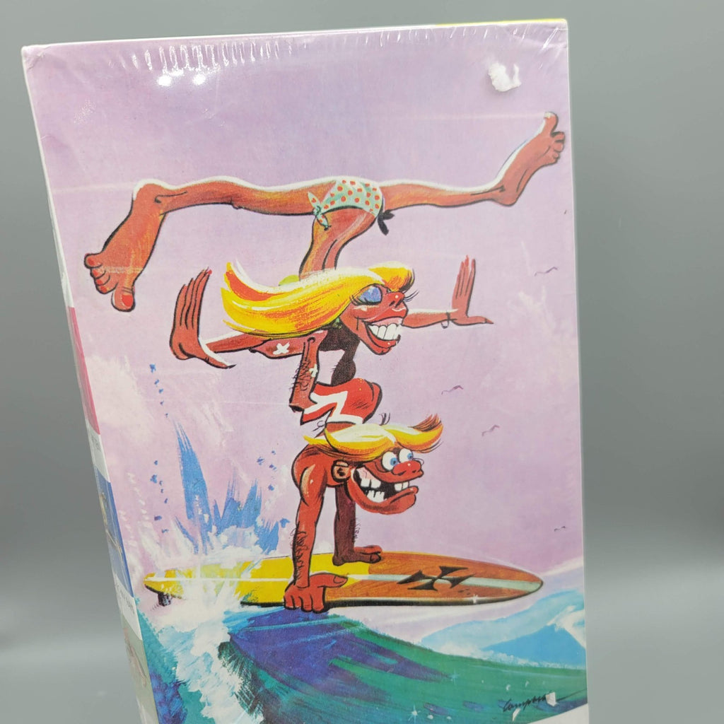 Hawk Classics Silly Surfers Hot Dogger & Surf Bunny Plastic Model Kit 16014