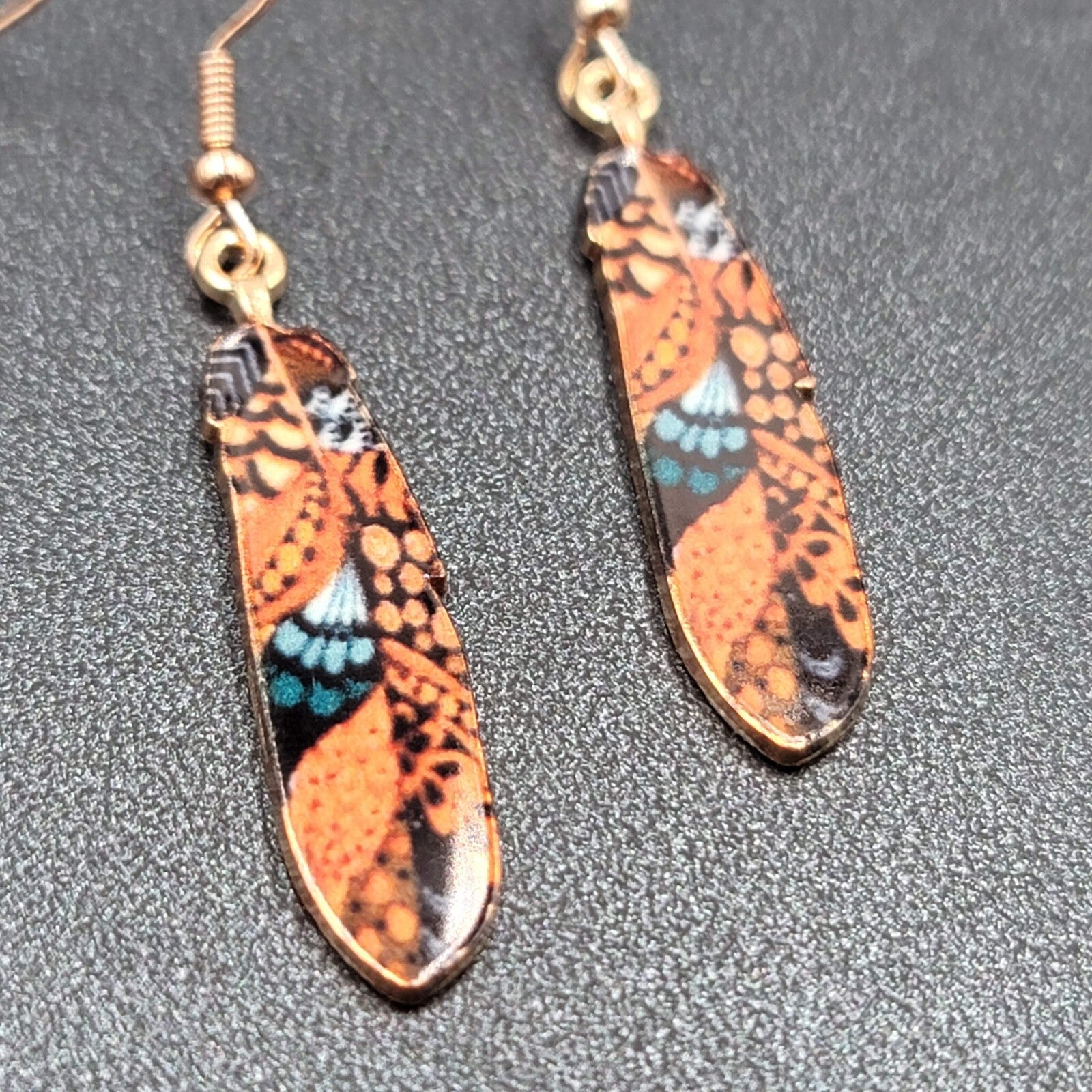 Metal Feather Pierced Earrings Ornage Blue Gold tone Dangle 1.5"