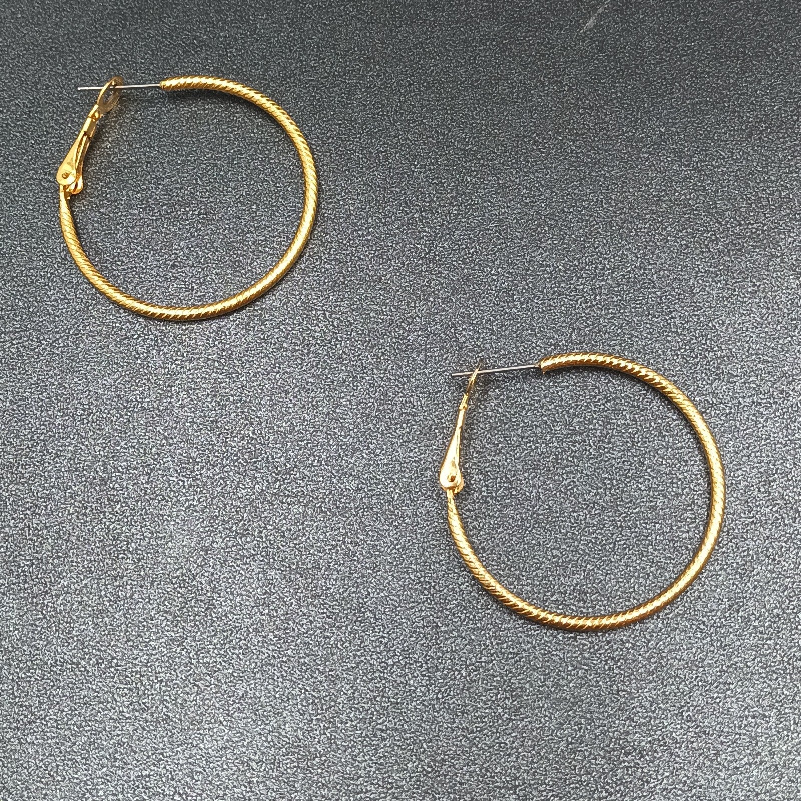 Pierced Earrings Textured Gold tone Snap Hoop 1 3/8"