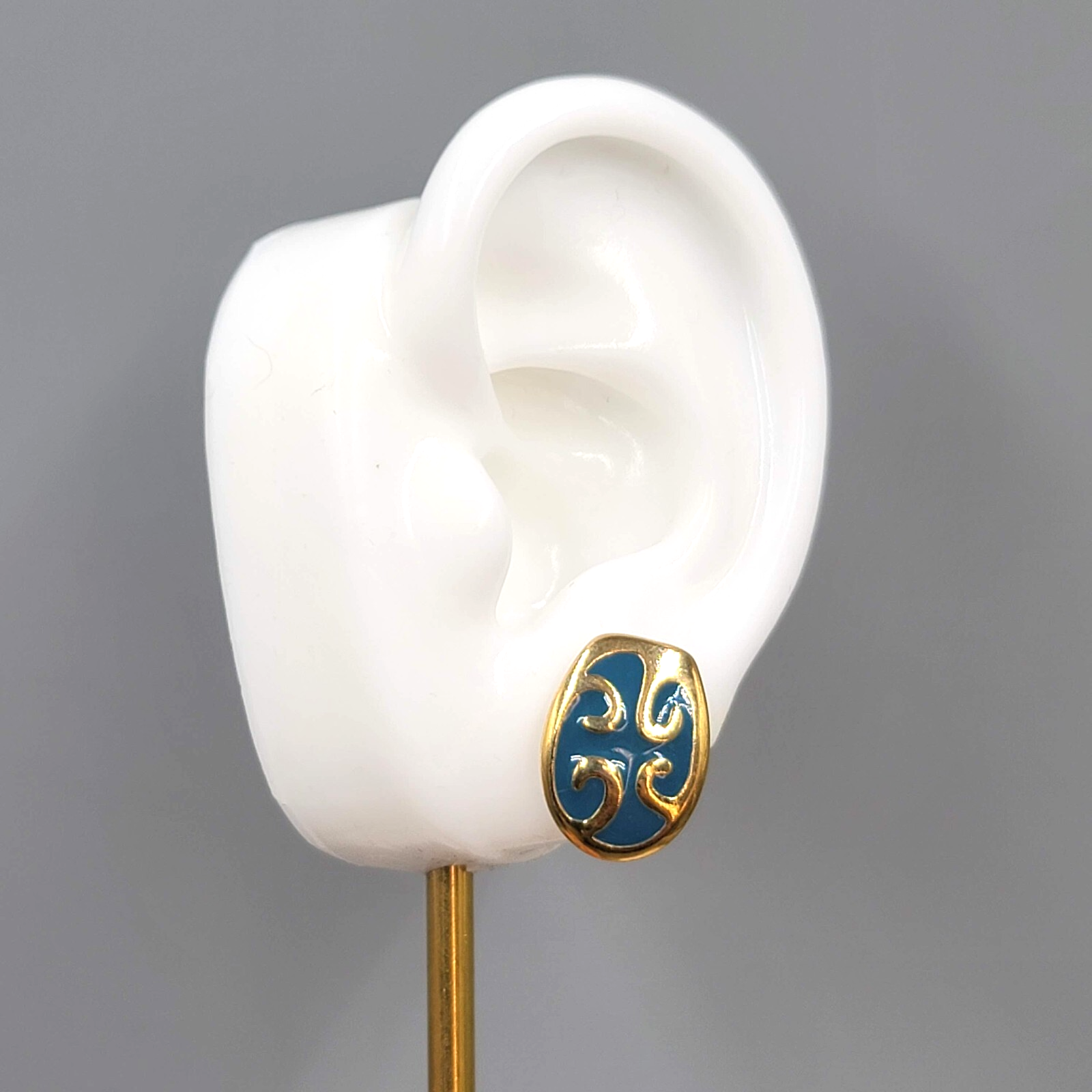 Stud Pierced Earrings Gold tone Blue Enamel Swirl 5/8"