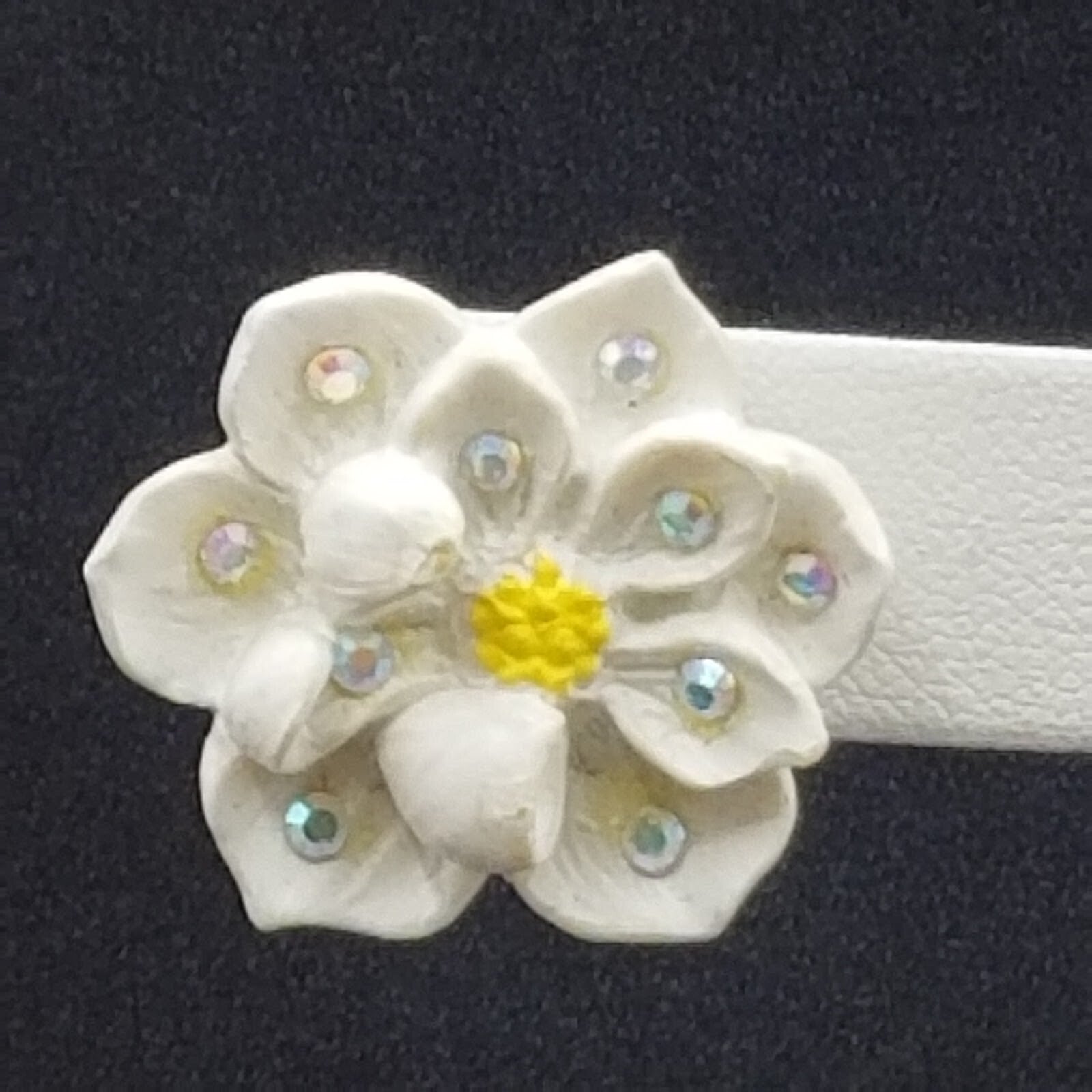 Pierced Earrings White Resin Flower Crystal Accent Stud 1"