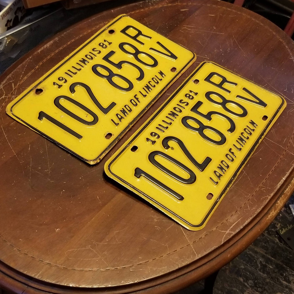License Plate Pair Vintage 1982 ILLINOIS 102 858 RV 12" x 6" Yellow Black
