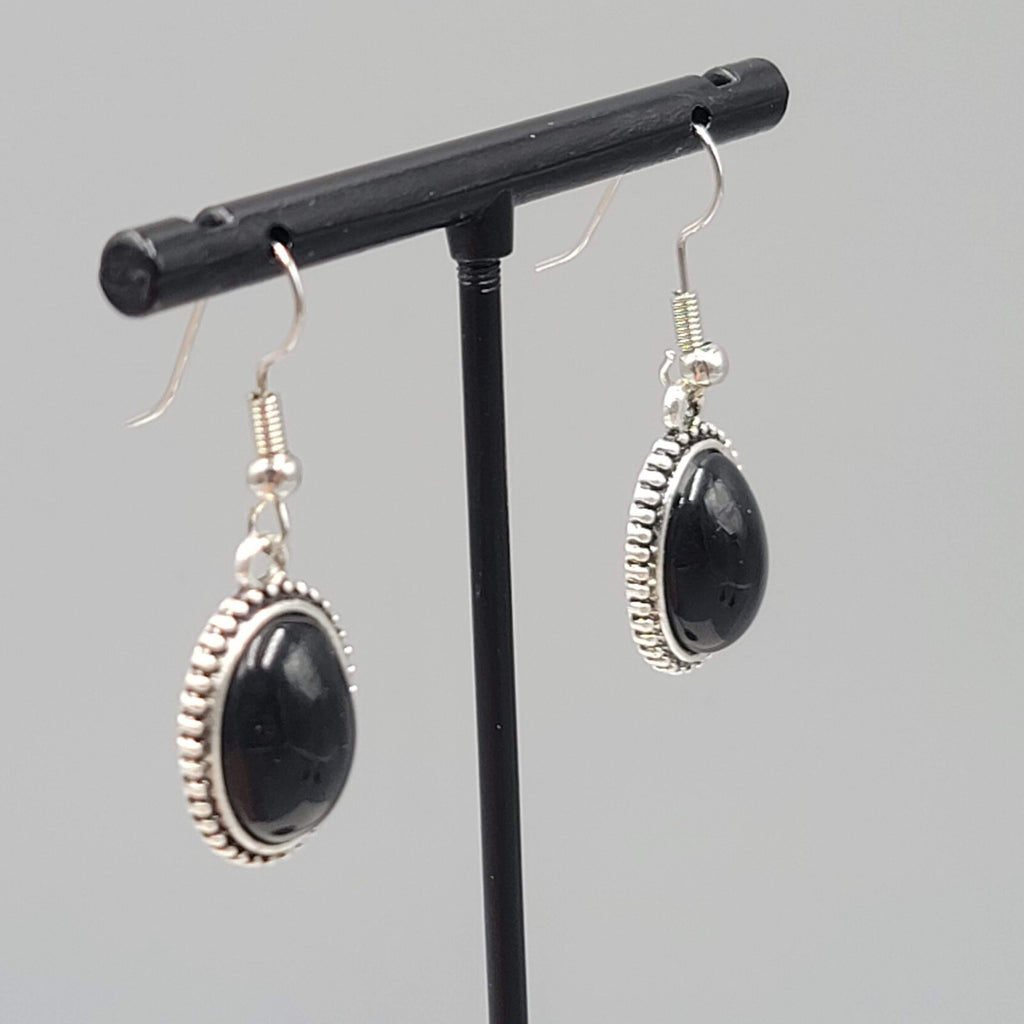 Pierced Earrings Silver tone Oval Black Cabochon Dangle 3/4"