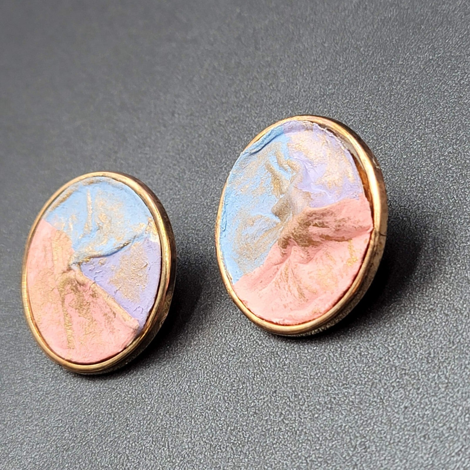 Vintage Pierced Earrings Gold tone Pink Purple Pastel Disc  1.5"