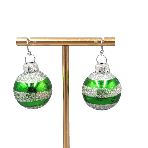 Christmas Green Glass Ornament Bulb Pierced Earrings Silver tone Dangle  1.25"