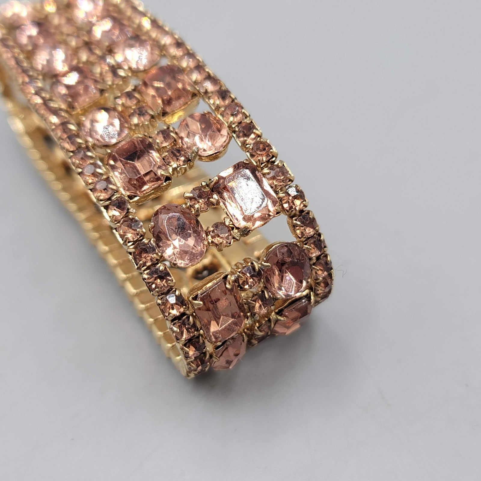 Brown Rhinestone Elastic Bracelet Gold tone Retro Look 7 in