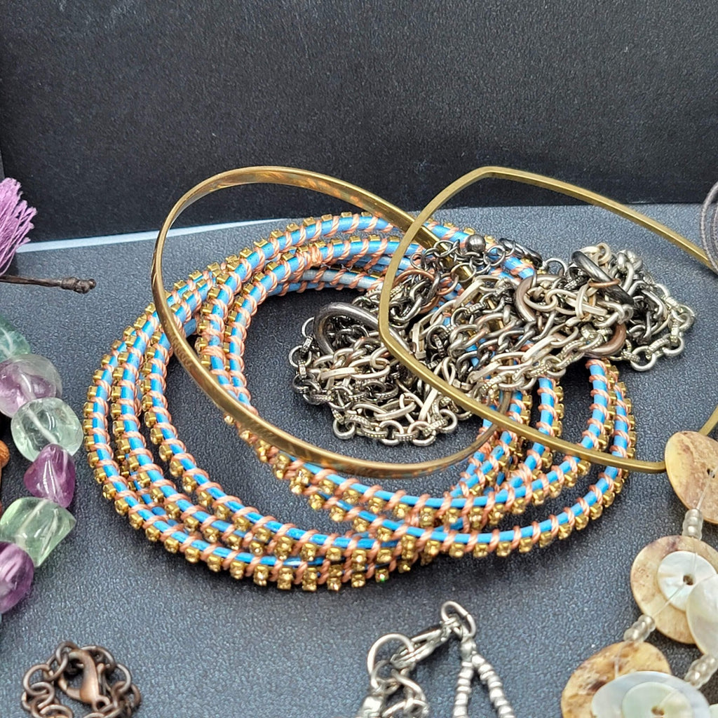 Colorful Jewelry Lot Necklaces Bracelets Pendant 48 pcs