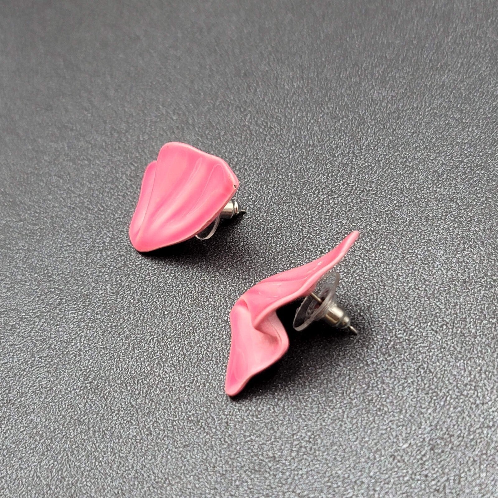Vintage Pierced Earrings Hot Pink Enamel Statement Drop 1.25"