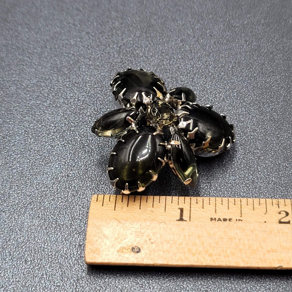 Vintage Rhinestone Brooch Green Glass Prong Set Estate Jewelry 1.5"
