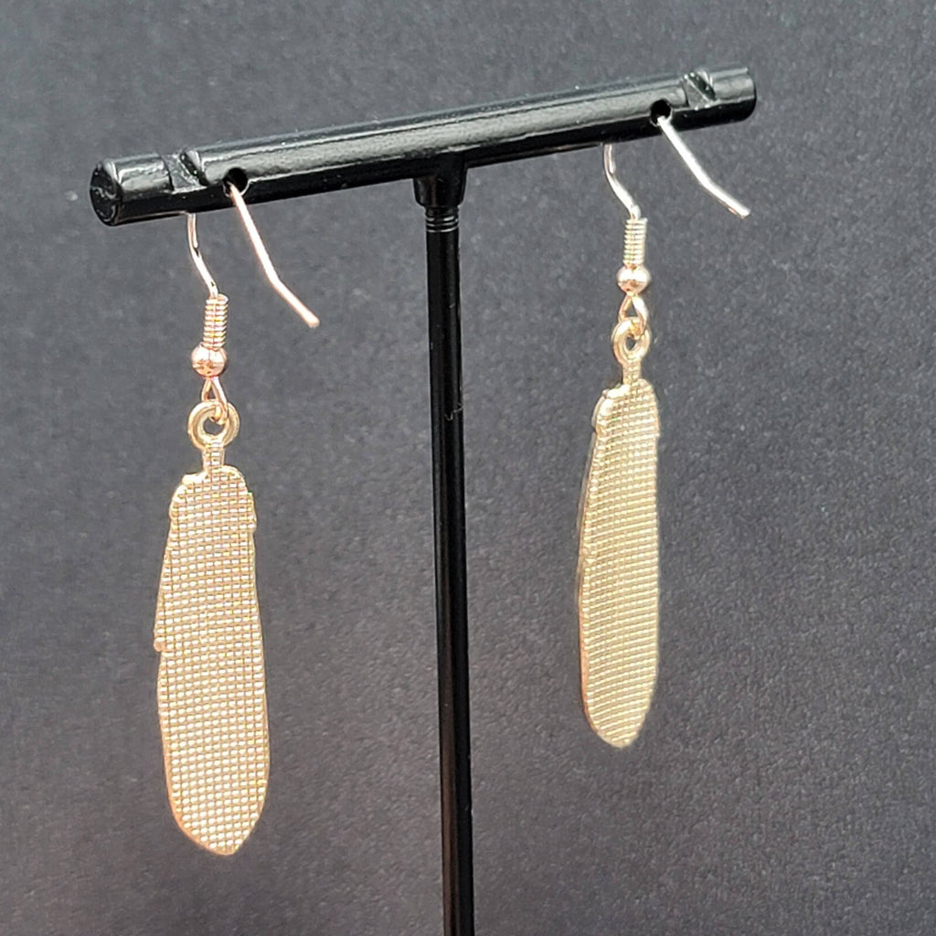 Metal Feather Pierced Earrings Blue White Striped Gold tone Dangle 1.5"