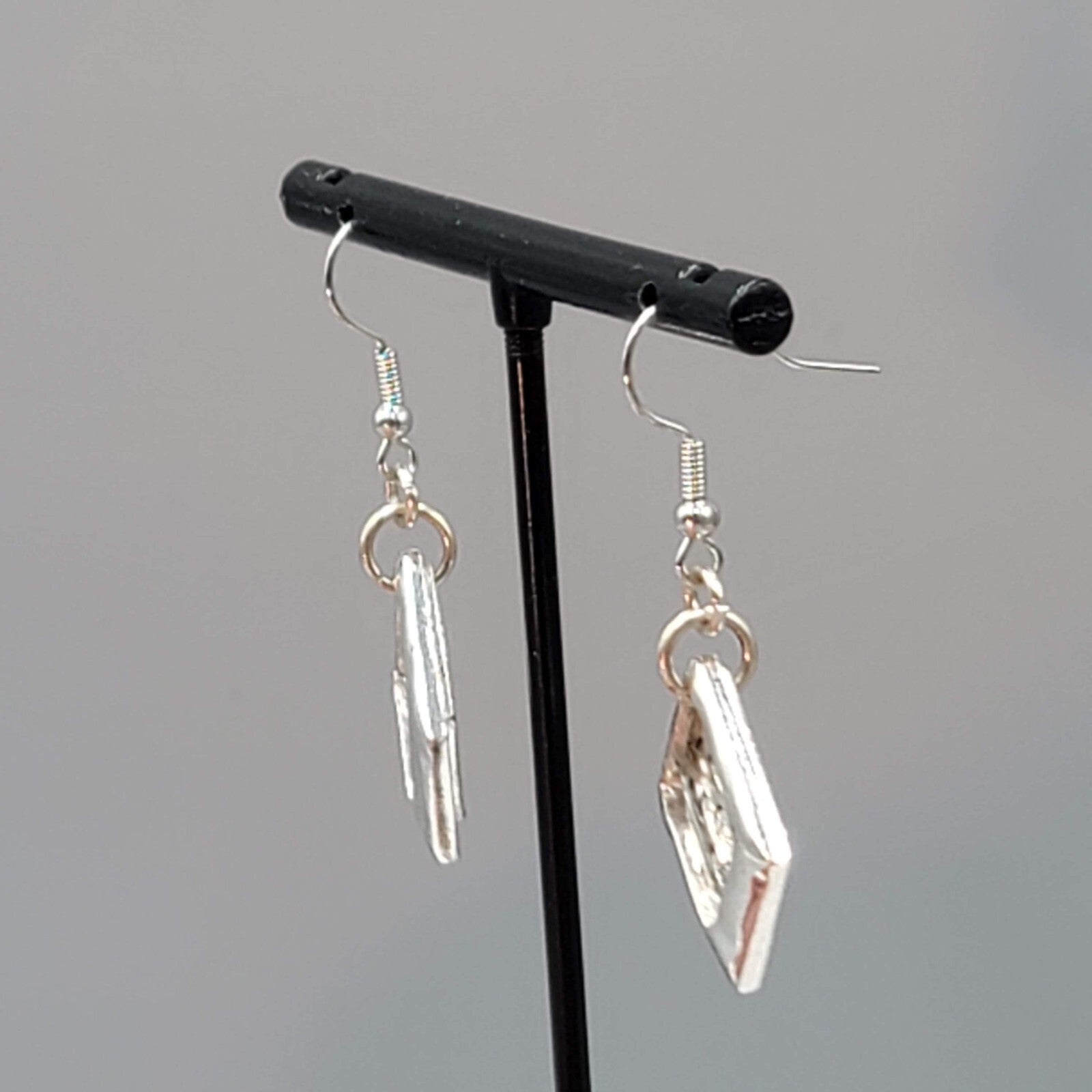 Dangle Square Pierced Earrings Woven Texture Silver tone 1"