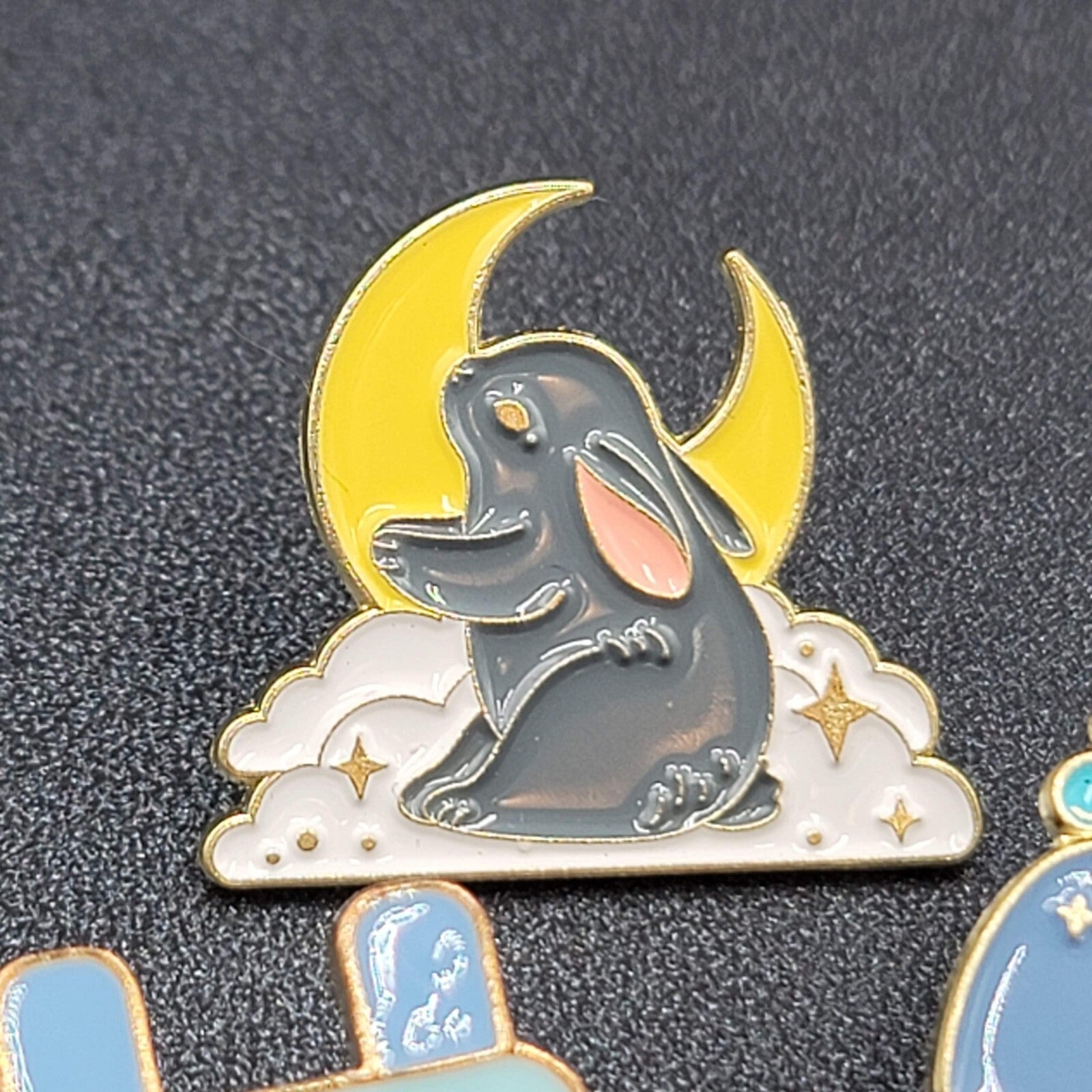 Lot of 6 Cute Animals Enamel Pins Hat Lapel Pin Bunny Fox Iceberg Backpack Whale