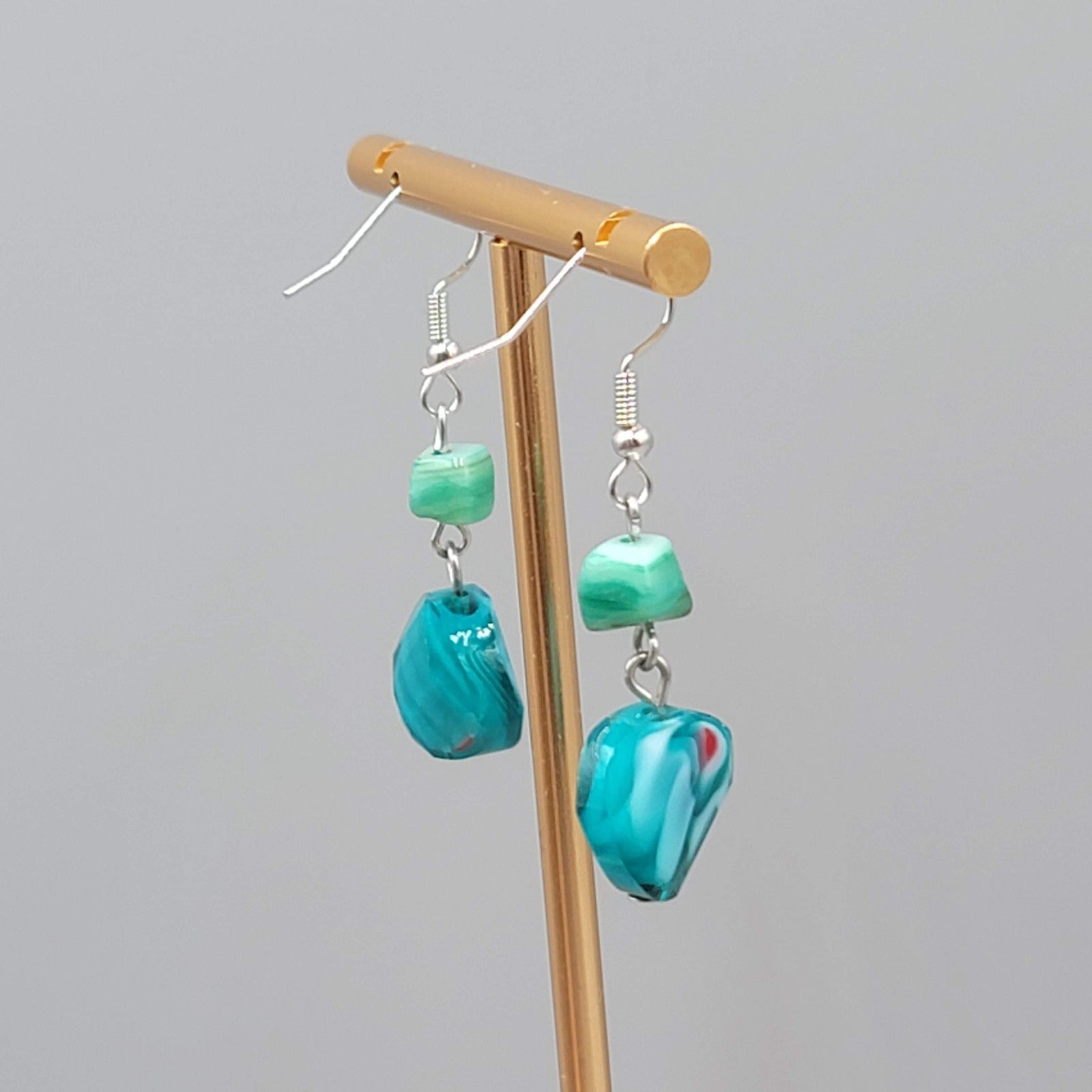 Blue and Green Art Glass Beads Pierced Earrings Silver tone Dangle 1.25 in
