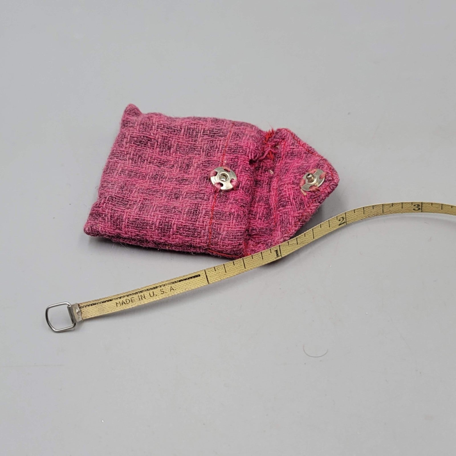Vintage Metal Retractable Tape Measure Made USA with Pink Fabric Pouch Sewing